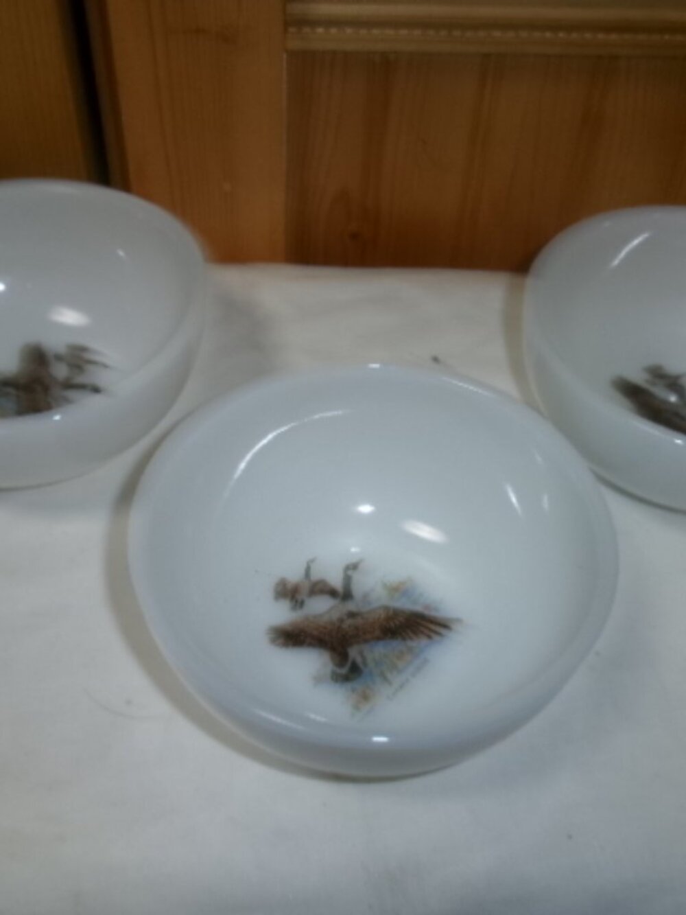 Vtg lot  3 fireking wild life soup cereal bowls Canadian geese mint milk glass
